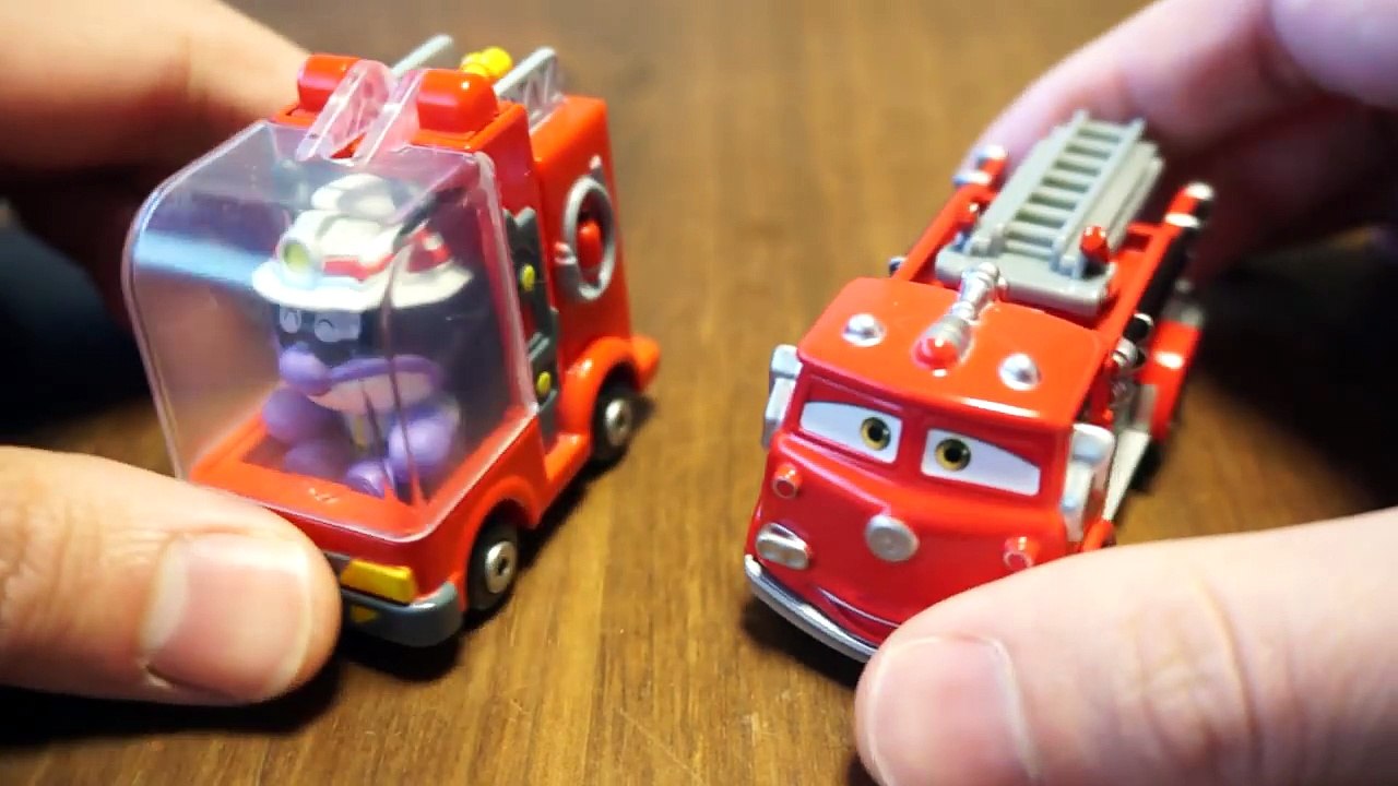 アンパンマンミニカー対決　「ばいきんまん」vs「レッド」カーズ トミカ-HOzjYELlQL8