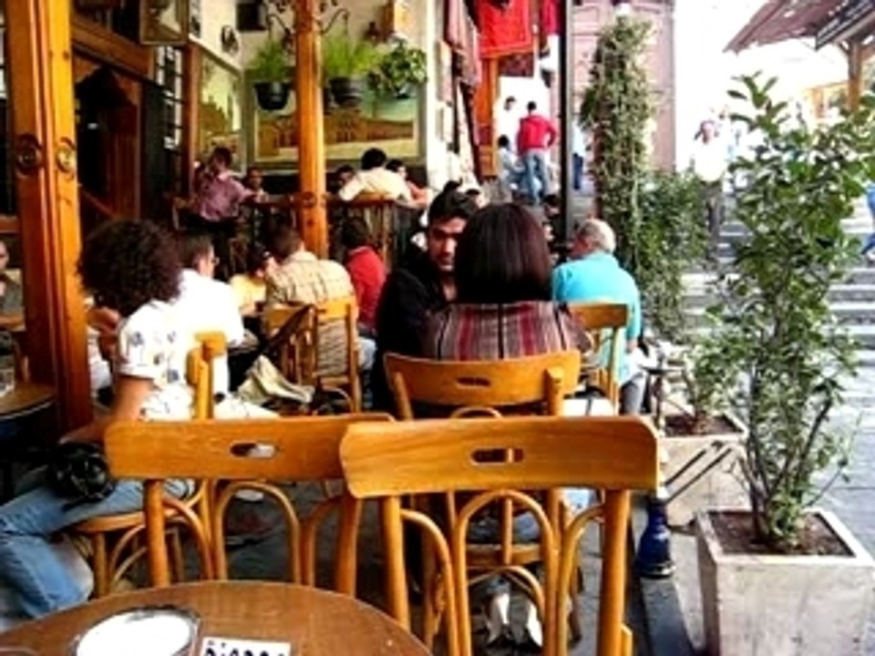 Dave fume le Narguilé