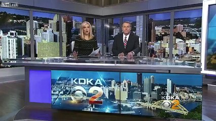 Black guy knocks out white lady