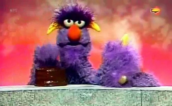 Sesame Street - Two Headed Monster - Surprise Cakes