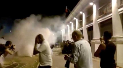 Guyane : des affrontements éclatent en marge de la visite d'Emmanuel Macron