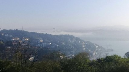 İstanbul Boğazı'nda Sis Manzarası Görenleri Mest Etti