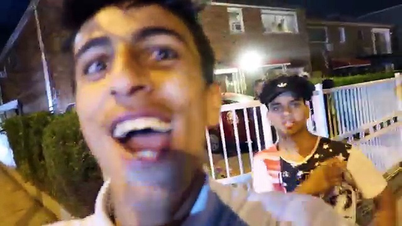 HUNTING FOR FREDDY FAZBEAR AT 3:00AM WE FOUND HIM!!!!! *FREDDY CHASED US*