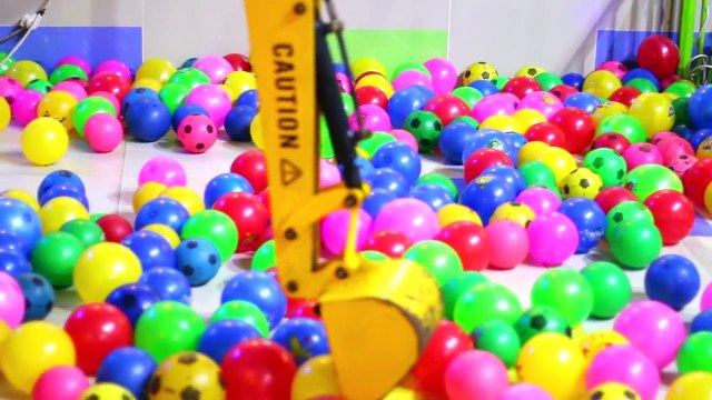 Backhoe Truck, Arcade Games, Kiddie Theme Parks videos for children - Amusement Park Compilation-PkxjgXtWF8E