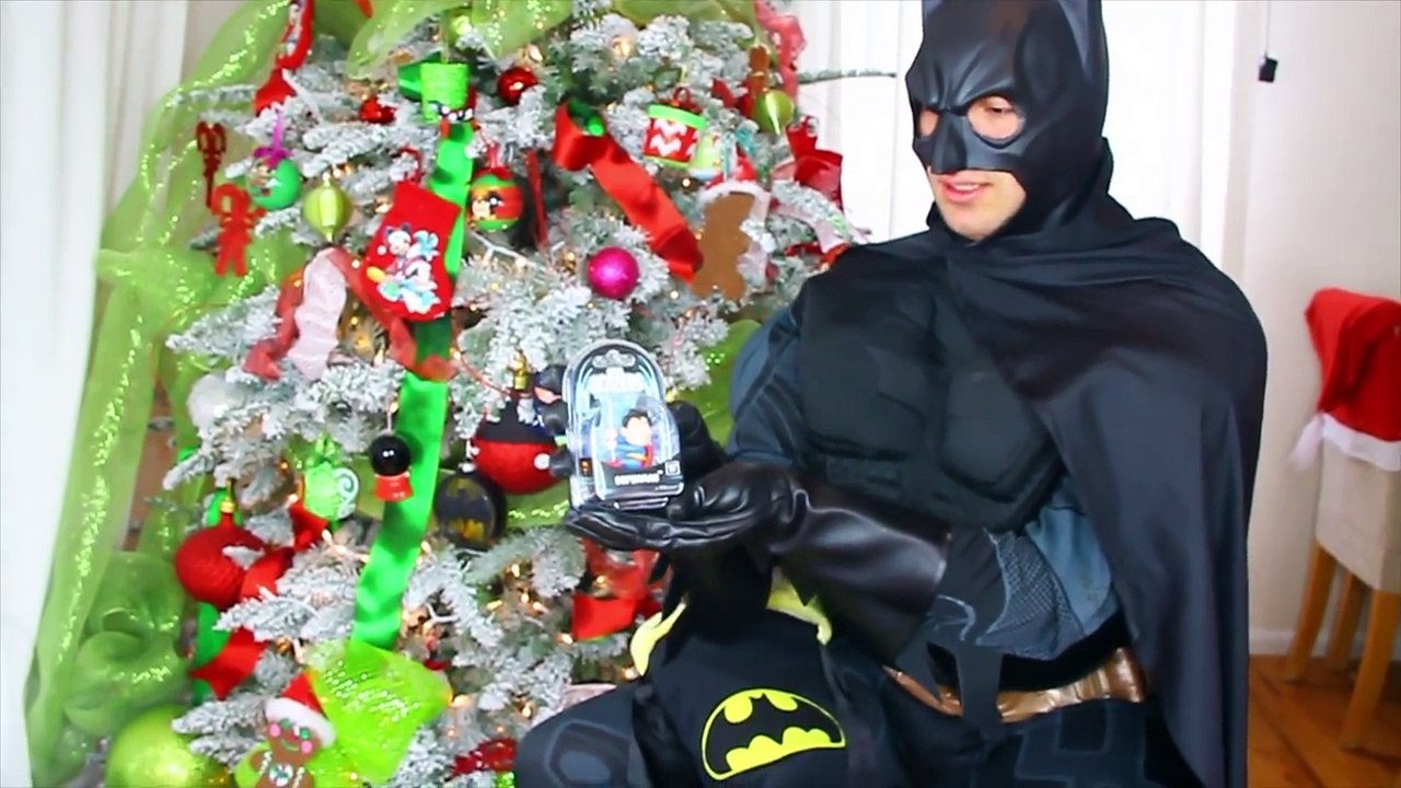 Batman OPENS CHRISTMAS presents morning  STOCKING Toys Surprise Kids Video 2015-mLQGjSPqBTM