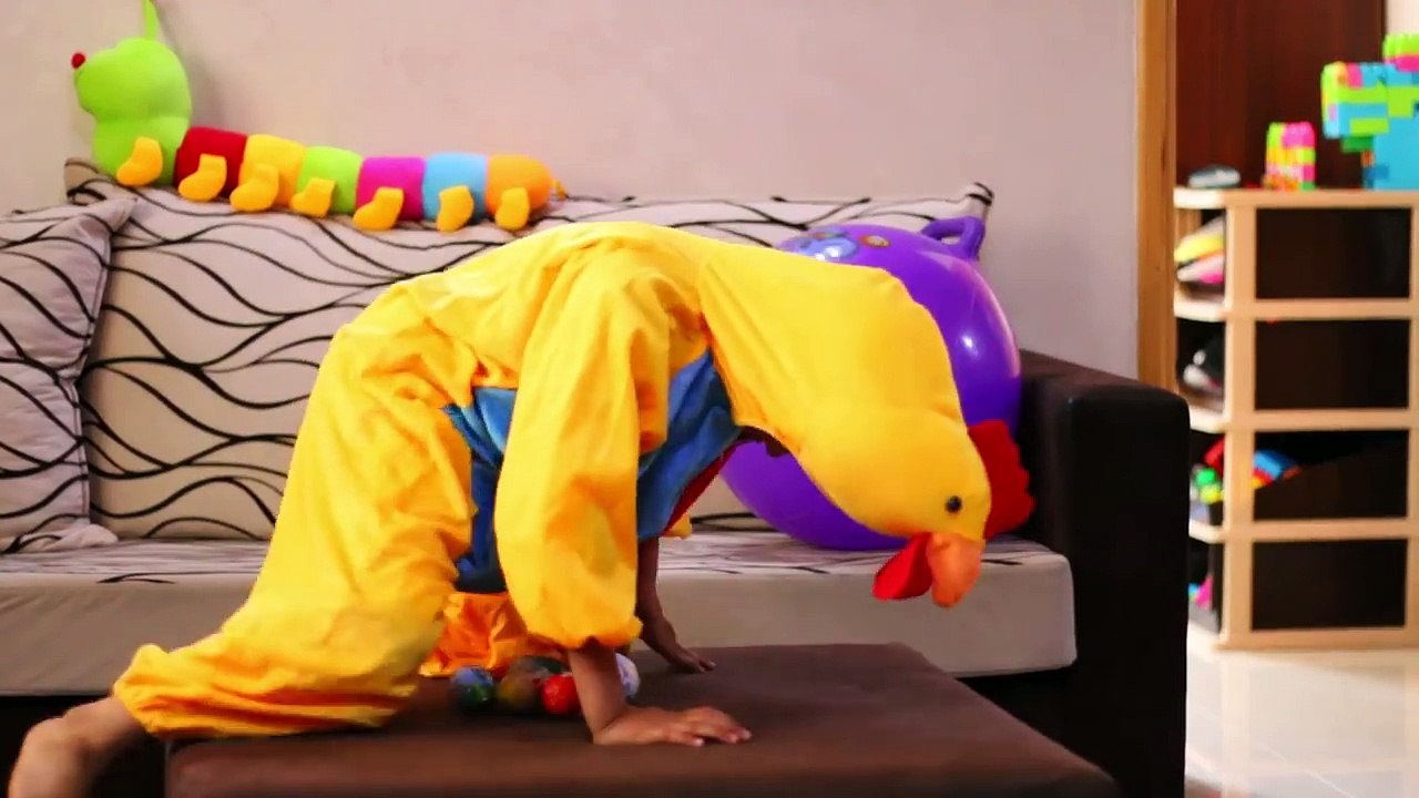 Brat Lion Adventures for Children - Stealing surprise eggs - Lion tiger chicken - Episode 3-oJIKkMXvnBY