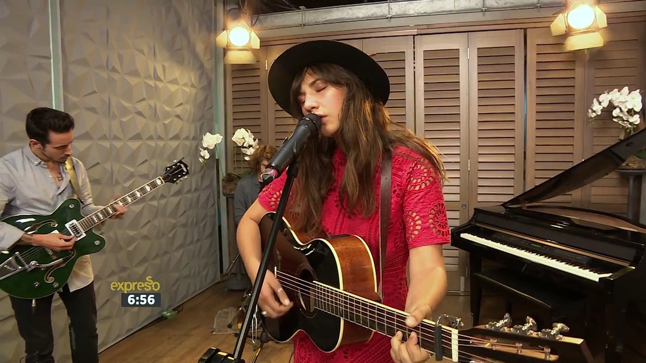 Van T performs “Rumble and Crawl”-TEhMM26fu9o