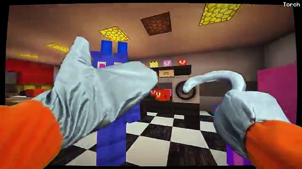 Realistic Minecraft - BECOMING FNAF FOXY IN REAL LIFE!