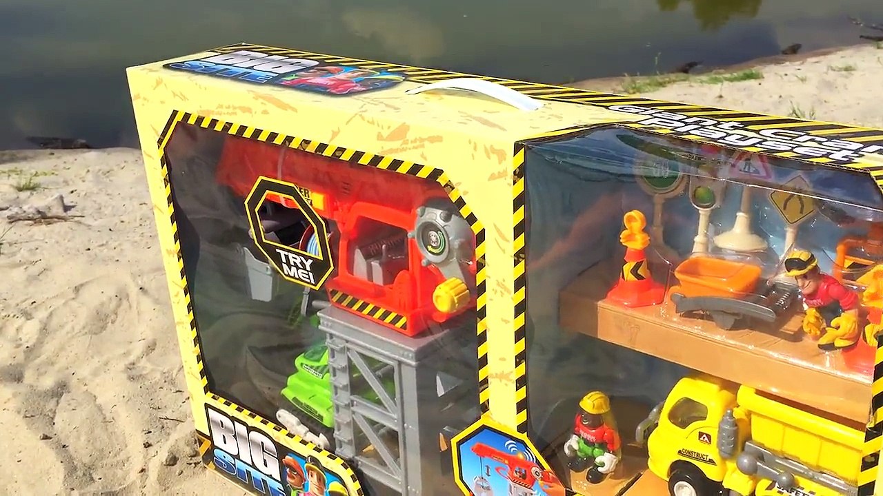 Cartoon about cars and construction machinery with toys CONSTRUCTION of water slides Cars for kids-f_SAOt_-0tQ