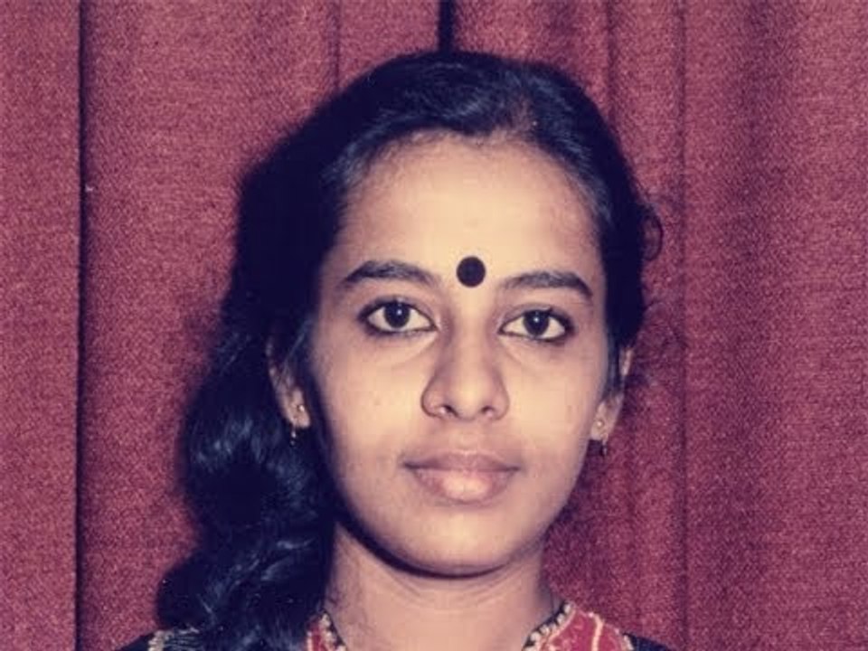 Sundaripenninte - Usha Raj