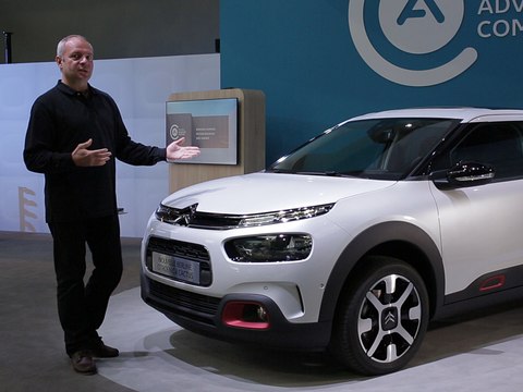 A bord du Citroën C4 Cactus
