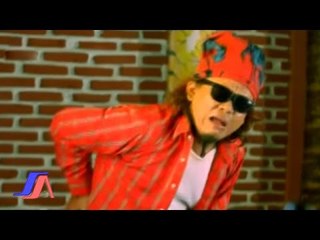 Bos Gembok - Gotong Lemari (Official Music Video)