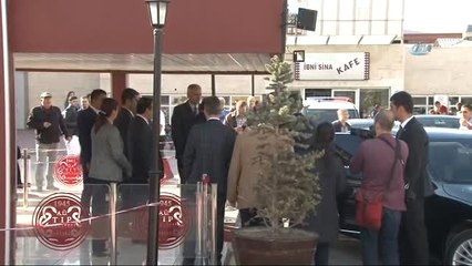 Spor Bakanı Bak Deniz Baykal'ı Ziyaret Etti