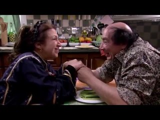 نونة المأذونة - الفنان عبدالله مشرف والفنانة عبير عادل في مشهد رومانسي " دمرتلك سباكة الفيلا "