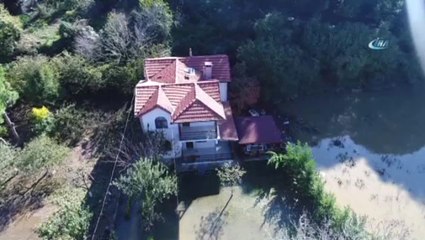 Sular Altında Kalan Mahalle Havadan Görüntülendi