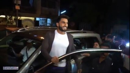 58.Ranveer Singh's grand entry at Jitesh Pillai's birthday bash