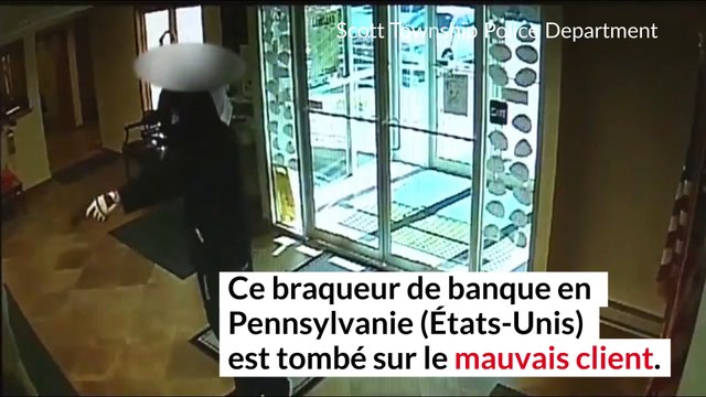 VIDÉO - États-Unis : Un homme plaque au sol un braqueur armé