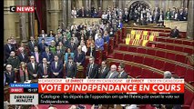 Espagne: Le Parlement catalan adopte une motion proclamant l'indépendance de la Catalogne