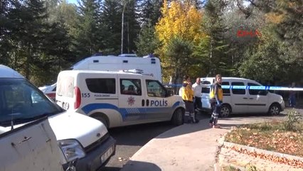 Kastamonu Gazi, Otomobilin İçinde Tabanca ile İntihar Etti