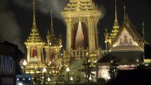 تايلاند تودع ملكها الراحل في مراسم تشييع ضخمة