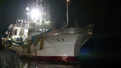 北 나포 어선, 속초항 도착 / YTN