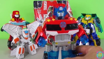 Скачать видео: Transformers Rescue Bots Optimus Prime Playskool Heroes & Chase Bumblebee Blades Save Bubble Guppies