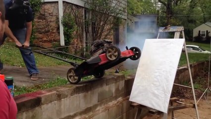 Fail! Peindre avec un tondeuse à gazon