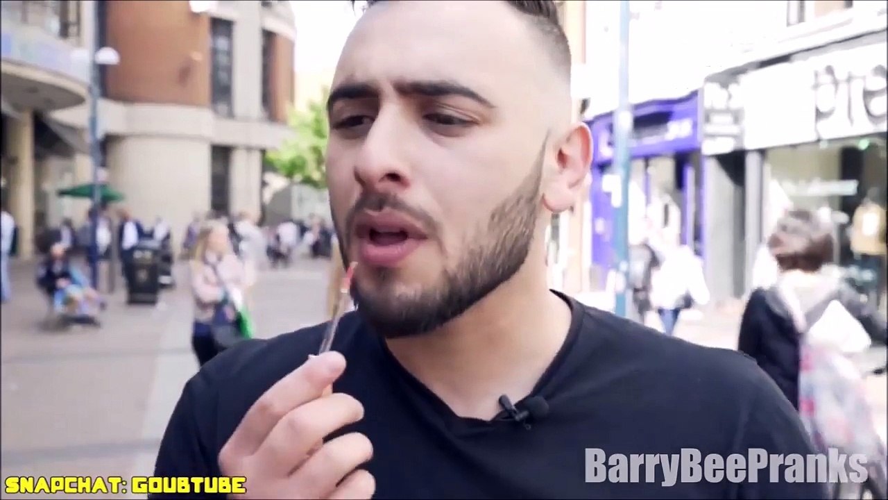 Omg Gay Guy Picking Up Girls