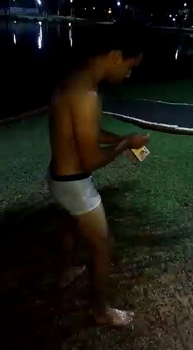 L'HOMME LE PLUS RAPIDE DU MONDE AVEC 130 KM/S