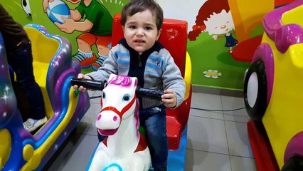 Indoor Playground Family Fun for Kids _ Jawad a small kid playing Arcade Games-zh74kgXPK5s