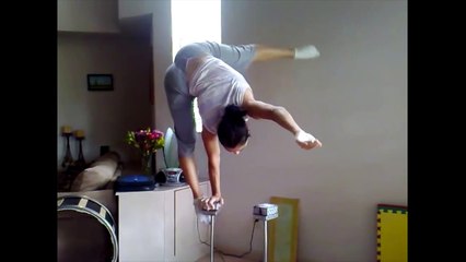 Amazing hand balancing practice_ unbelievable strength & skill! (People are Awesome)