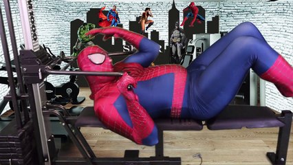 Download Video: Spiderman In Real Life Superhero Movie Superhero Battle Parody Fight Batman vs joker Hulk fun movie-ZnJdQRwh6wk