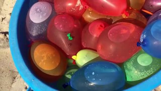 WATER BALLOON. Children are played. Very cheerful and interesting game. Games with water-pHIHMhMFeyg