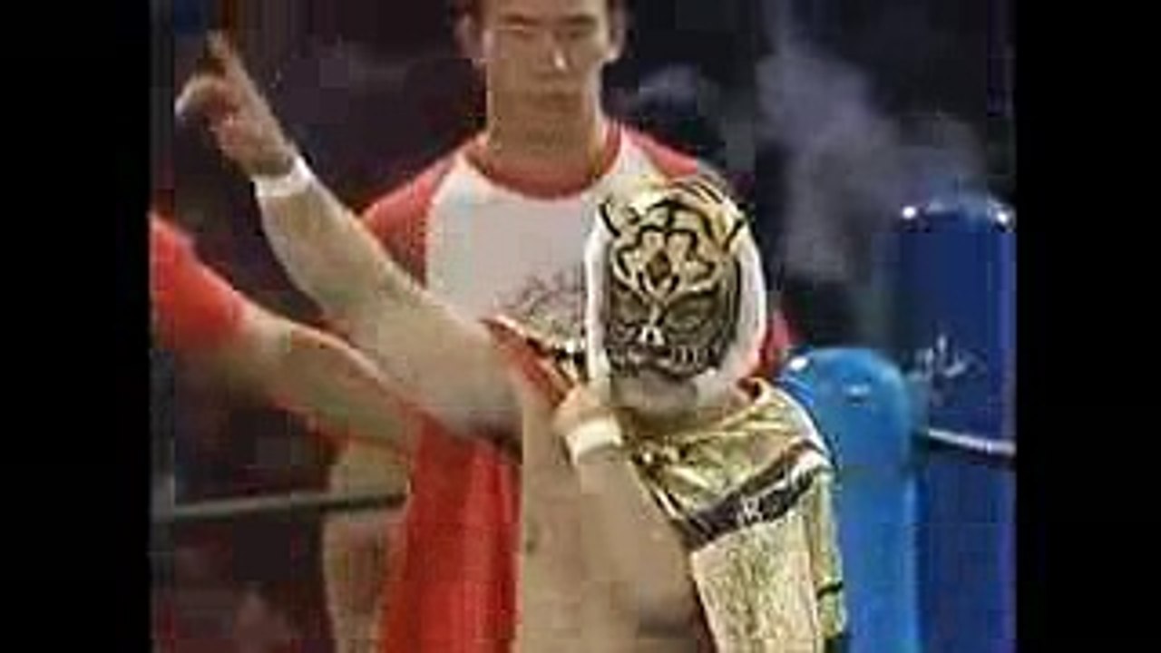 壮大なスタント タイガーマスク le spettacolari mosse di tiger mask