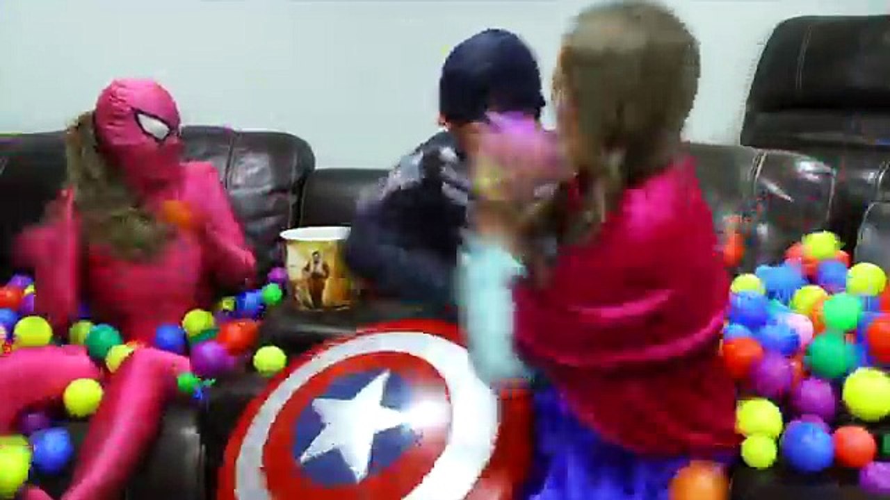 Giant GUMMY Battle! Ariel vs Elsa! St. Patricks Day Special! Leprechaun caught by superheroes IRL!