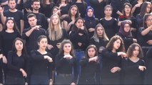 Manisa Üniversiteliler İşaret Diliyle İstiklal Marşı'nı Okudu
