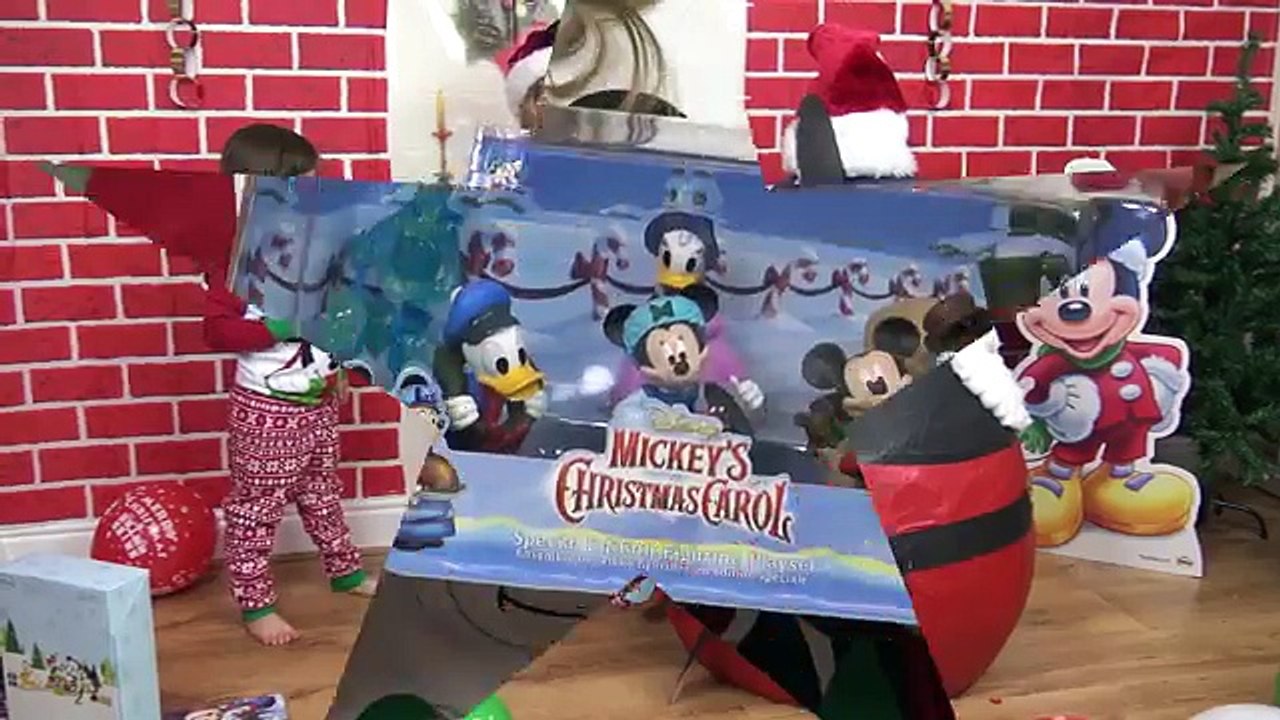 Disney Christmas Super Giant Surprise EGG Worlds Biggest Surprise Present EVER