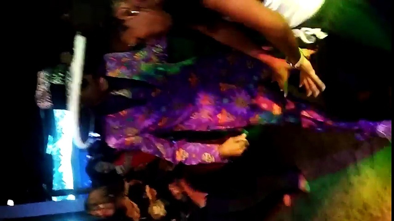 Sex dancing in the club with a women