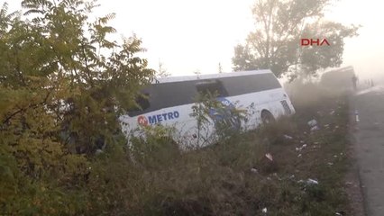 Eskişehir Yolcu Otobüsü Kamyona Arkadan Çarptı 15 Yaralı