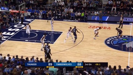 Le shoot au buzzer de Gorgui Dieng qui remet Minnesota devant à la fin 3e QT
