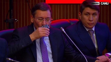 Ankara'da Gökçek Dönemi Bitti: Erdoğan'ın Emrine Uyuyorum Görevi Bırakıyorum