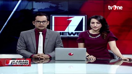 Hujan Deras yang Mengguyur Ibu Kota Jakarta Membuat Jalan Dharmawangsa Tergenang Air 30 Cm