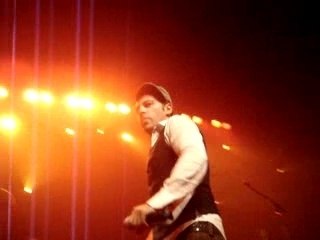 Christophe maé trés proche de nous ..