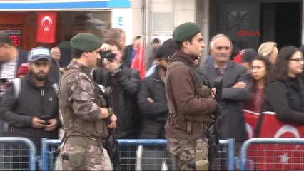 Taksim'de 29 Ekim Töreni