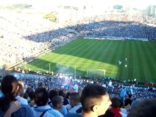 réaction après 1° but OM - Le Mans 06 - 07