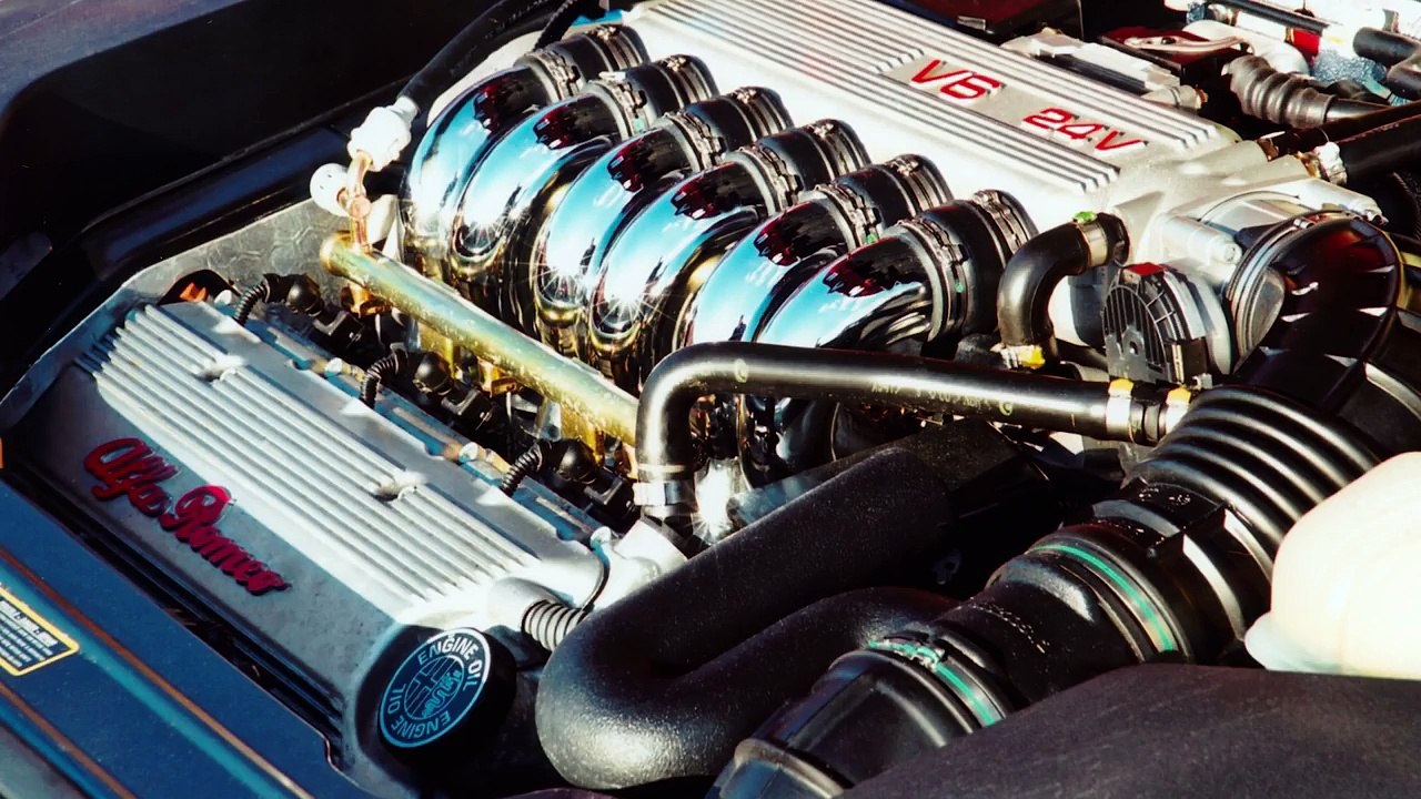 10 Older Cars That Still Look Current