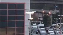 Alışveriş Merkezi Önündeki Şüpheli Araçtan 4 Deaş'lı Yakalandı