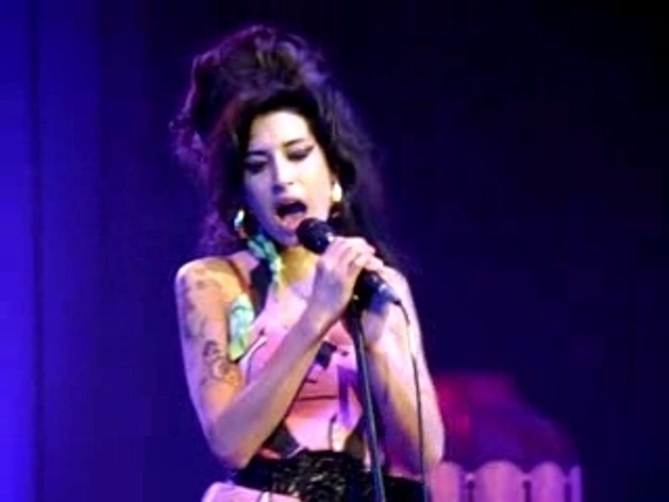 Amy Winehouse Paris Oct. 2007 "Back to Black"
