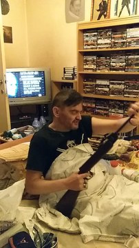 Joharno rambo contre les voisins qui joue a call of duty