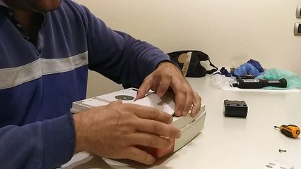 guida:come sostituzione della batteria sirena antifurto senza codice installatore